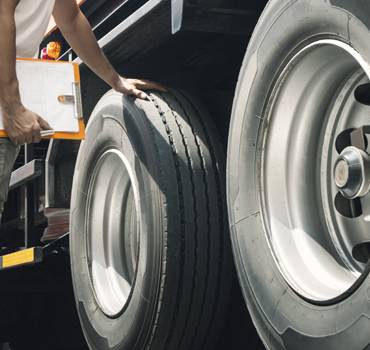 5 consejos para cuidar la inversión en llantas para transporte pesado